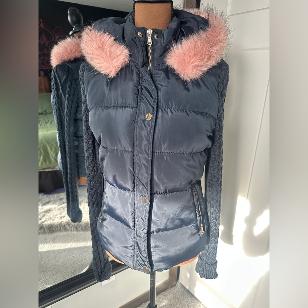 Ci Sono Originale Navy Puffer Vest Sweater Faux Fur Hood Size S NWOT